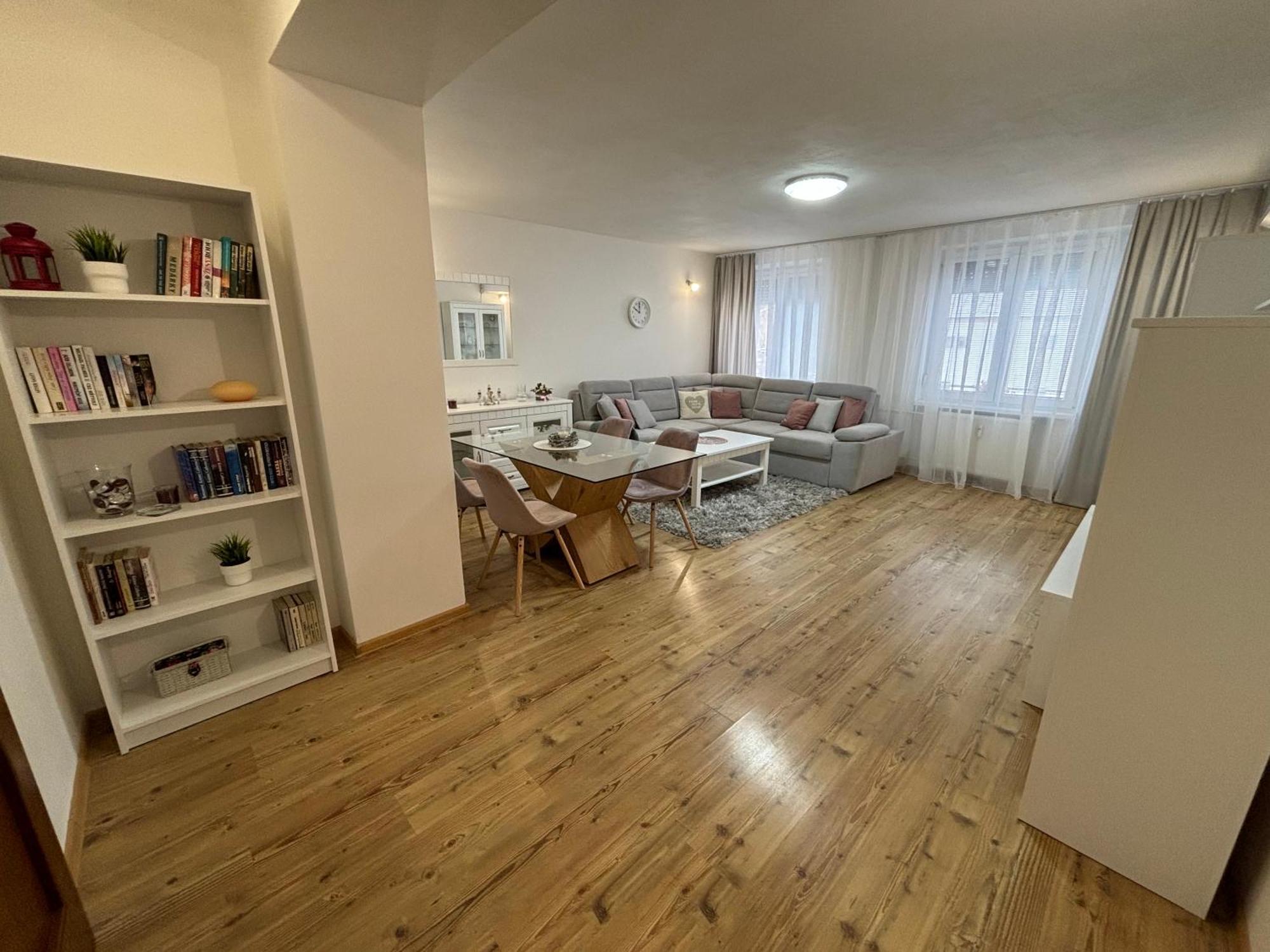 City Heart Luxury Apartment Nové Zámky Extérieur photo